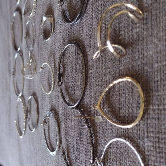 41 single earrings, gold, silver and black - Picture 12 of 16